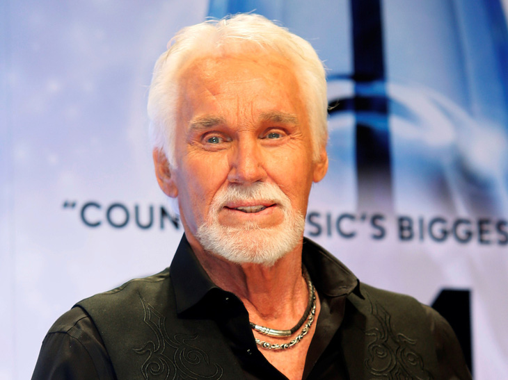 Huyền thoại nhạc đồng quê Kenny Rogers qua đời - Ảnh 6.