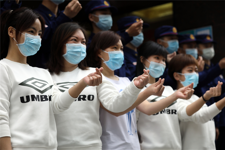 Hơn 21.000 nhân viên y tế Trung Quốc đã rời tâm dịch Hồ Bắc - Ảnh 1.