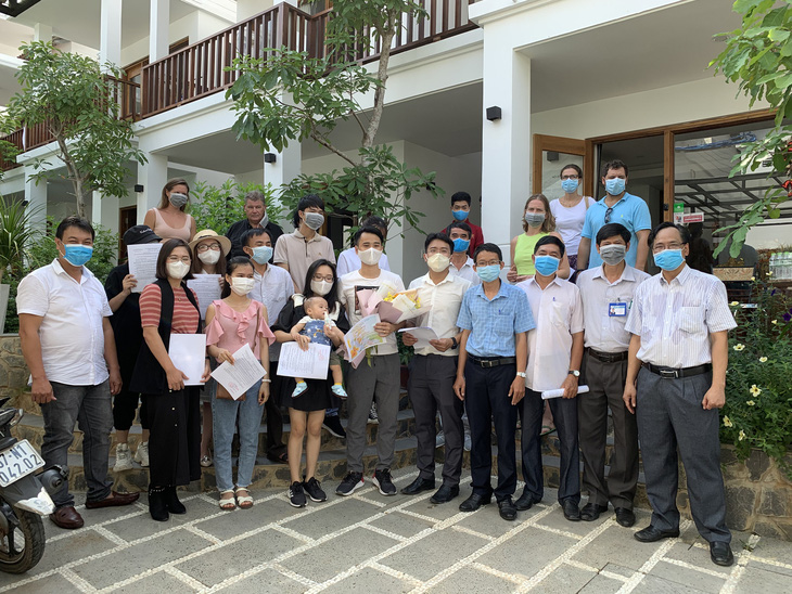 50 người tiếp xúc với bệnh nhân 54 ở Phú Quốc hoàn thành cách ly - Ảnh 1.