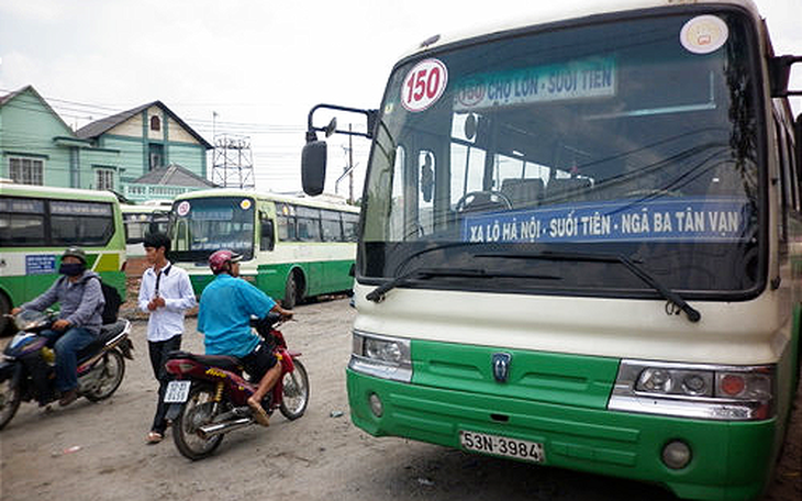 TP.HCM ngưng hoạt động xe buýt liên tỉnh từ 0h 28-3, giảm 50% xe khách