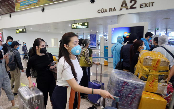 Giảm tối đa chuyến bay từ Nội Bài, Tân Sơn Nhất đi các nơi từ 29-3 đến 15-4