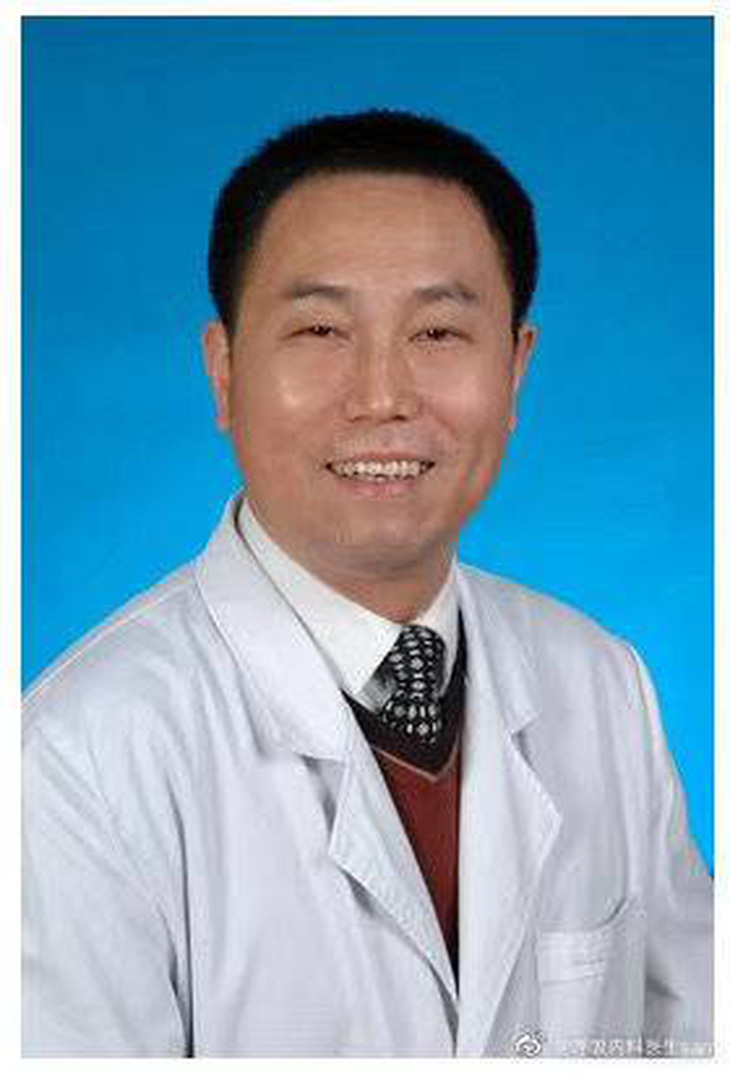Phó khoa mắt Bệnh viện Trung ương Vũ Hán qua đời vì COVID-19 - Ảnh 1.