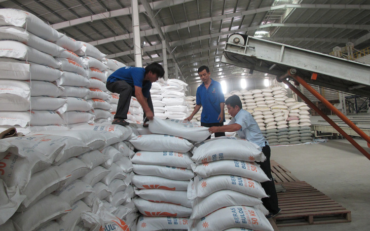 Chỉ cho phép xuất khẩu 400.000 tấn gạo trong tháng 4