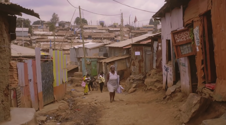 Lê Cát Trọng Lý quay MV tại khu ổ chuột lớn nhất châu Phi - Ảnh 2.