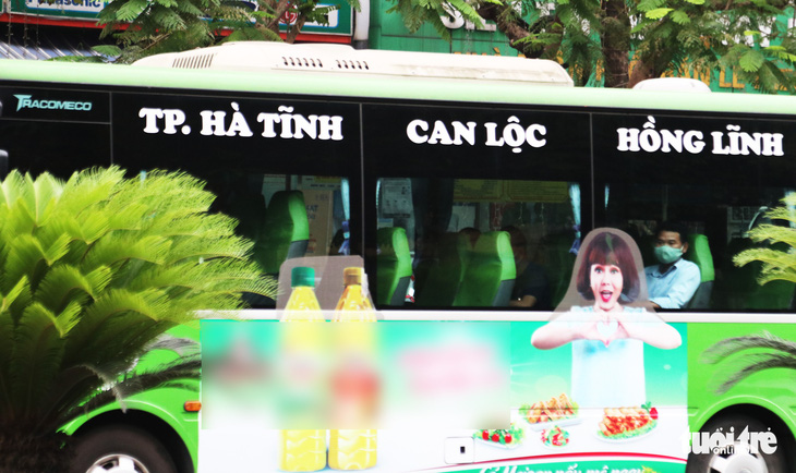 Xe buýt ở Nghệ An vẫn chạy dù có yêu cầu tạm dừng đã 3 ngày - Ảnh 4.