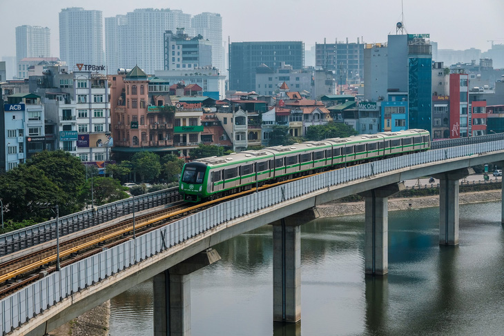 Chuyên gia Trung Quốc sang làm đường sắt ở Hà Nội tự cách ly 14 ngày - Ảnh 1.