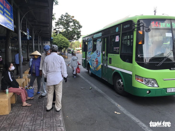 TP.HCM hạn chế tối đa đi lại từ khu vực này sang khu vực khác - Ảnh 1.