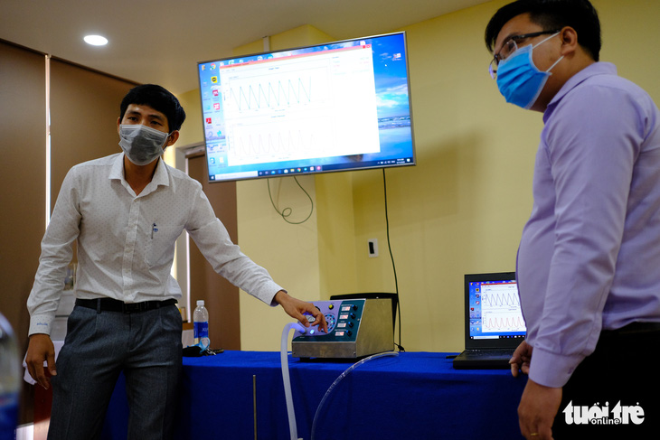 Đà Nẵng hỗ trợ ĐH Duy Tân chế tạo máy thở - Ảnh 1.