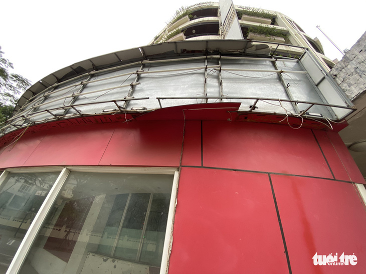 Cận cảnh lô đất vàng ở Hà Nội khiến cán bộ ngành đường sắt bị đề nghị xử lý - Ảnh 2.