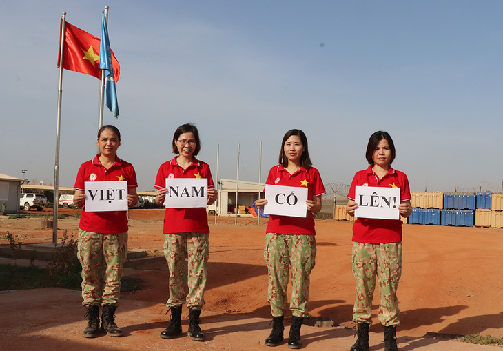 Bác sĩ Việt chống Cô-Vy ở Nam Sudan - Ảnh 2.