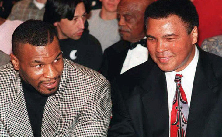 Lại tranh cãi quanh Mike Tyson và Muhammad Ali - Ảnh 1.