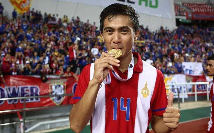 Cầu thủ Thái Lan lẩn trốn đã xuất hiện, khẳng định không dính líu cờ bạc