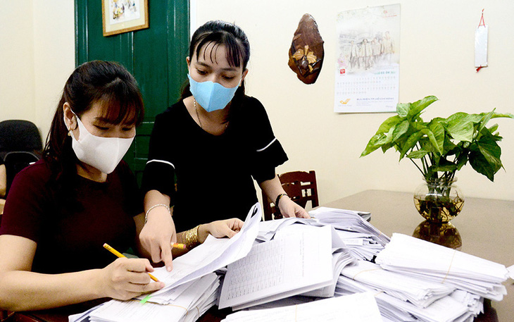 Phát tiền cho người khó khăn: Chờ Bộ LĐ-TB&XH!