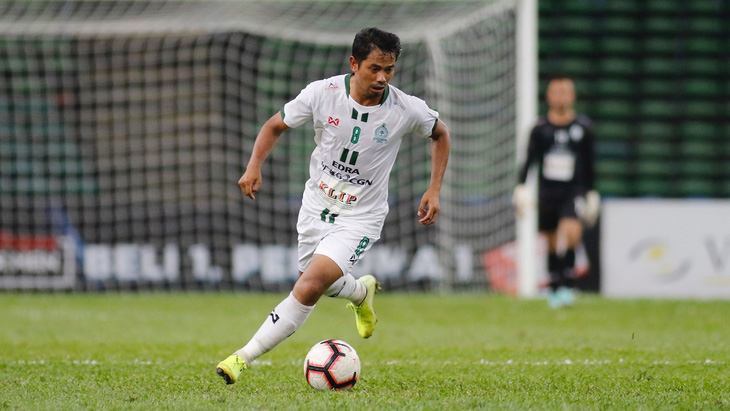 Nhiều đội bóng Malaysia nợ lương cầu thủ mùa COVID-19 - Ảnh 1.