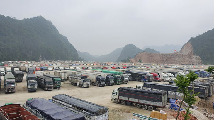 2.600 xe nông sản ùn ứ, Lạng Sơn đề xuất tạm dừng nhận hàng hóa lên cửa khẩu - Ảnh 3.