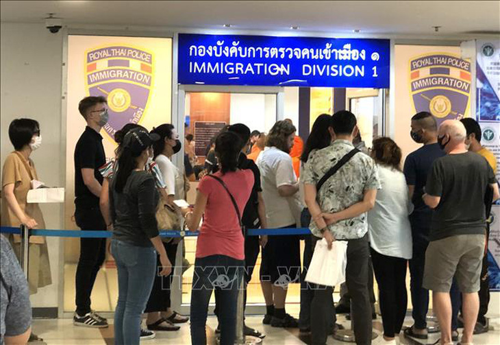 Thái Lan tiếp tục tự động gia hạn thị thực cho người nước ngoài đến 31-7 - Ảnh 1.