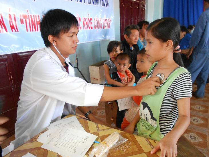 Bình Phước trợ cấp 600 triệu đồng cho giáo sư ngành y về làm việc - Ảnh 2.
