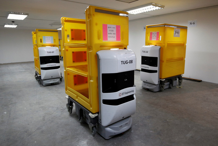 Singapore lập bệnh viện dã chiến hơn 4.000 giường, dùng nhiều robot - Ảnh 6.