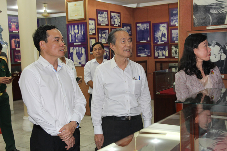 Lãnh đạo TP.HCM thăm cá nhân có thành tích tiêu biểu trong chiến dịch Hồ Chí Minh - Ảnh 2.