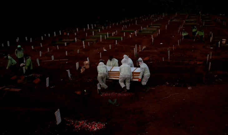 Indonesia bỏ sót hơn 2.200 ca tử vong vì COVID-19? - Ảnh 1.