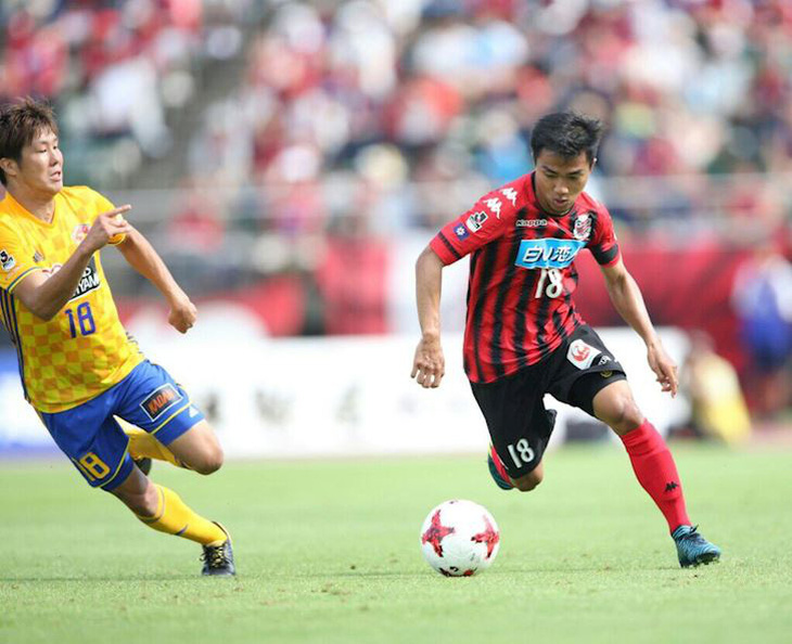 Messi Thái Chanathip đắt giá nhất CLB Consadole Sapporo - Ảnh 1.