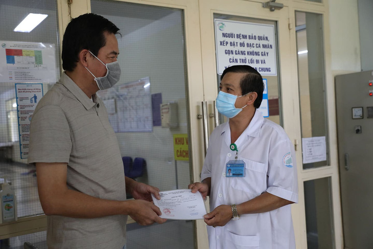 Bệnh nhân thứ 150 bị tổn thương phổi nghiêm trọng đã được xuất viện - Ảnh 1.