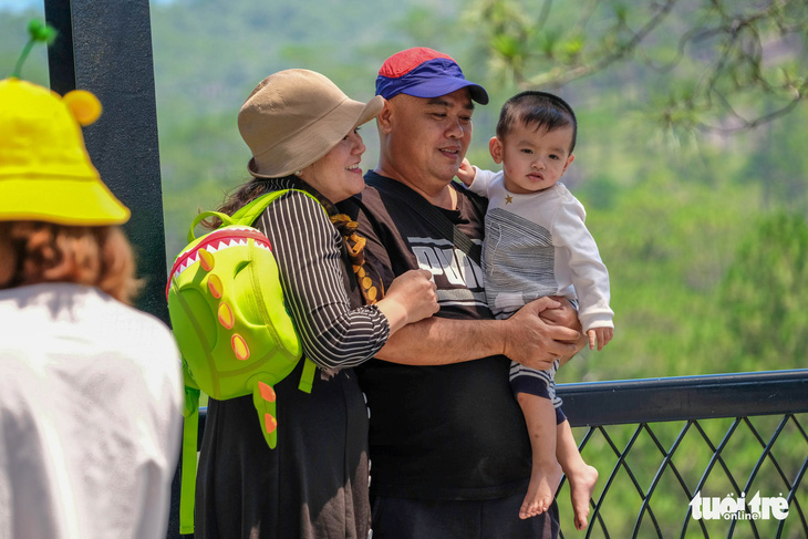 Đà Lạt đông đúc, du khách chủ quan - Ảnh 5.