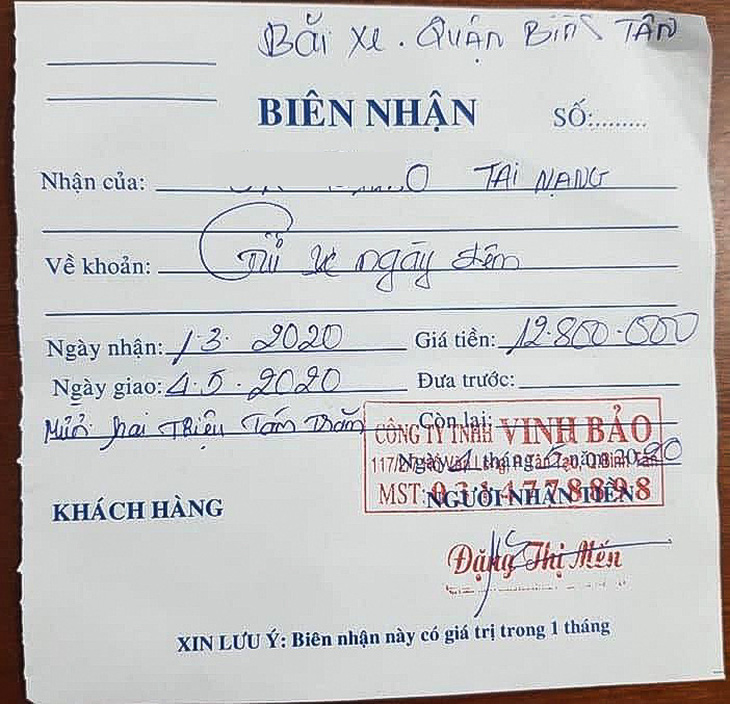 Vụ trả gần 13 triệu tiền gửi xe bị tạm giữ: Công an nói Chủ xe tự gửi - Ảnh 1.