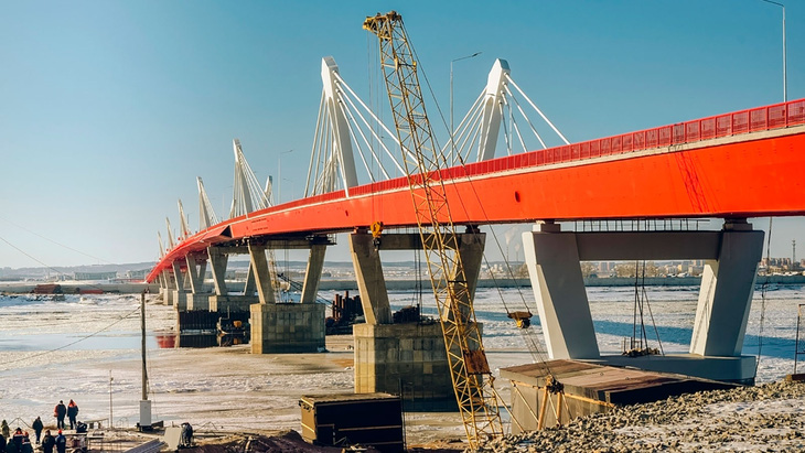 Nga chuẩn bị khai thông cây cầu đường bộ đầu tiên với Trung Quốc - Ảnh 1.