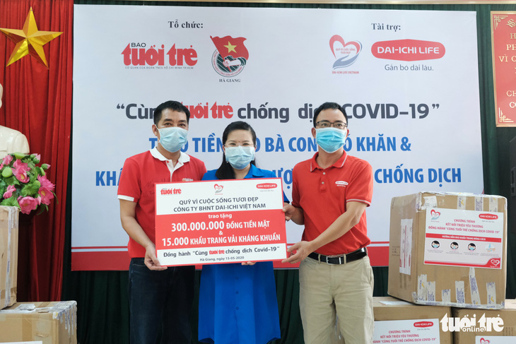 300 triệu đồng Cùng Tuổi Trẻ chống dịch COVID-19 đến tay đồng bào Hà Giang - Ảnh 3.