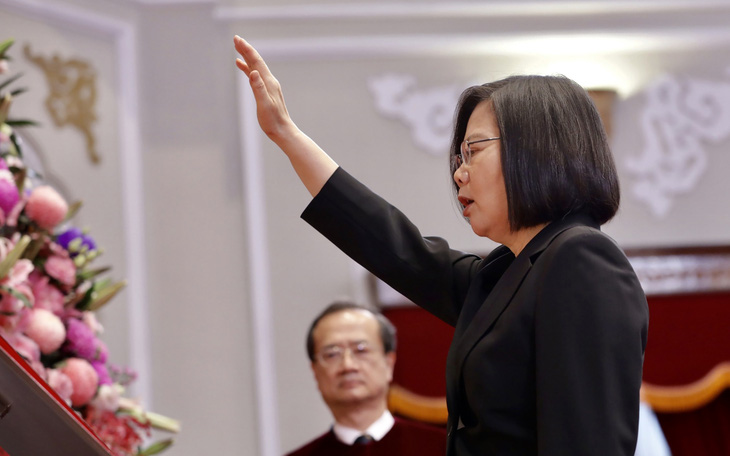 Bà Thái Anh Văn tuyên thệ nhậm chức, không chấp nhận 