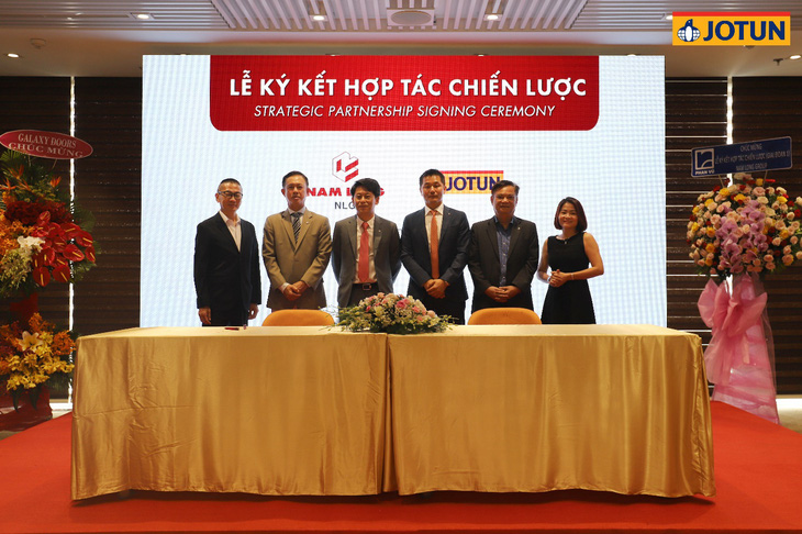 Tập đoàn sơn Jotun và Nam Long chính thức ký kết hợp tác chiến lược - Ảnh 1.