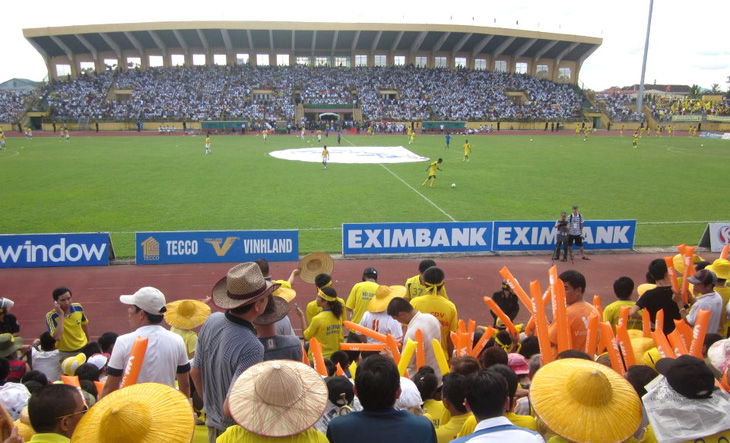 Nhiều tỉnh cho phép các sân vận động mở cửa đón khán giả - Ảnh 1.