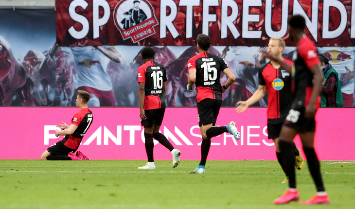 Đánh rơi chiến thắng trước Hertha Berlin, RB Leipzig cạn hi vọng vô địch - Ảnh 3.