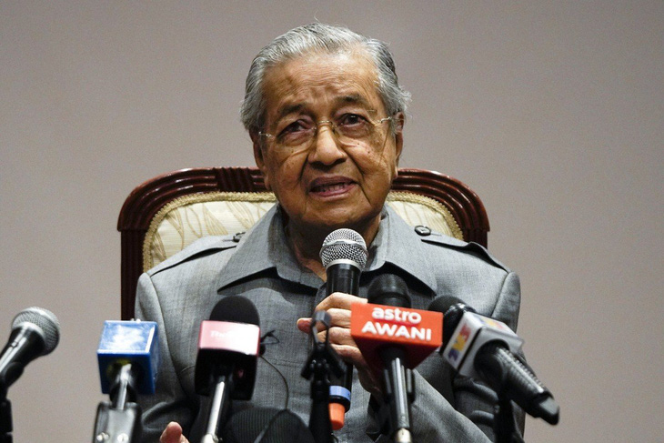 Cựu thủ tướng Mahathir Mohamad bị khai trừ khỏi đảng do mình sáng lập - Ảnh 1.