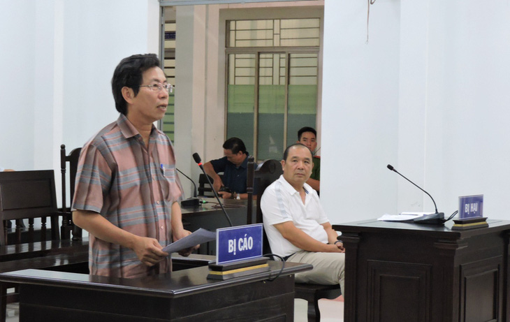 Phó chủ tịch thành phố Nha Trang Lê Huy Toàn và các bị cáo được hưởng án treo - Ảnh 2.