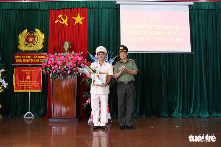Bộ Công an điều động, bổ nhiệm 8 chỉ huy thuộc Công an Tiền Giang - Ảnh 2.