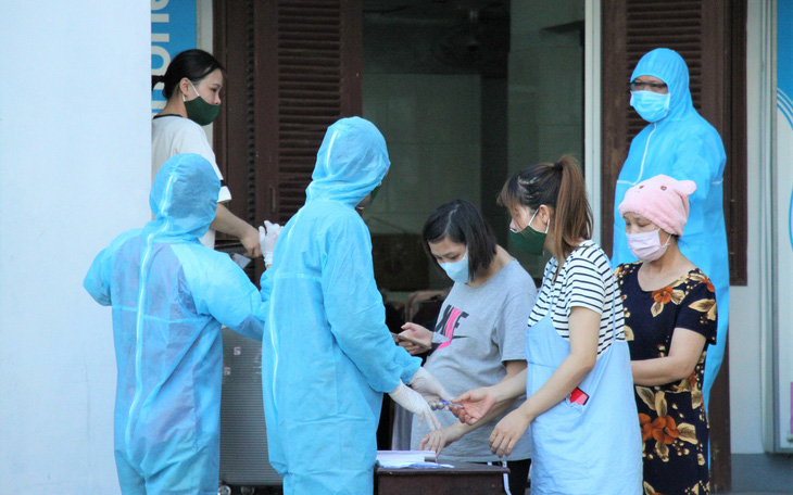 343 người từ Đài Loan về nước có kết quả âm tính với COVID-19