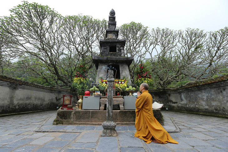 Lắng lòng thanh tịnh tắm Phật tại Lễ Phật đản chùa Yên Tử - Ảnh 4.