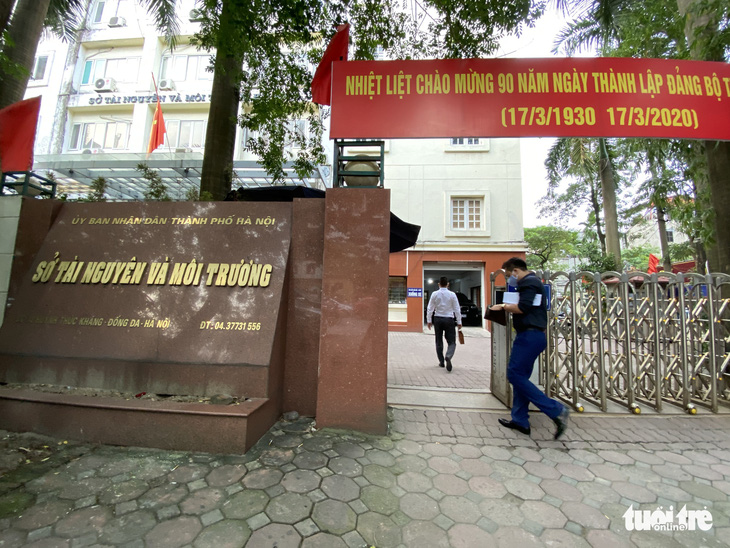 3 lãnh đạo Sở Tài nguyên - Môi trường Hà Nội bị yêu cầu ‘nghiêm túc rút kinh nghiệm’ - Ảnh 1.