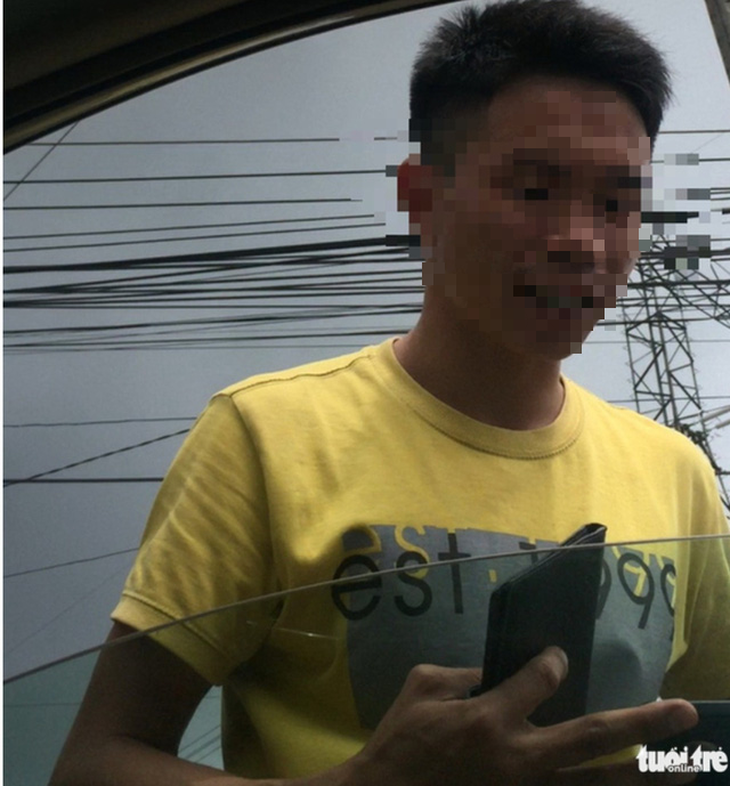 Cảnh cáo về mặt Đảng 2 trung tá CSGT Đồng Nai bị tố bảo kê xe quá tải - Ảnh 1.
