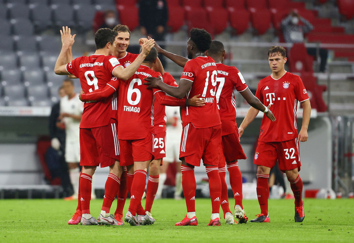 VAR nổ đúng lúc, Bayern Munich hạ Frankfurt vào chung kết Cúp quốc gia Đức - Ảnh 3.