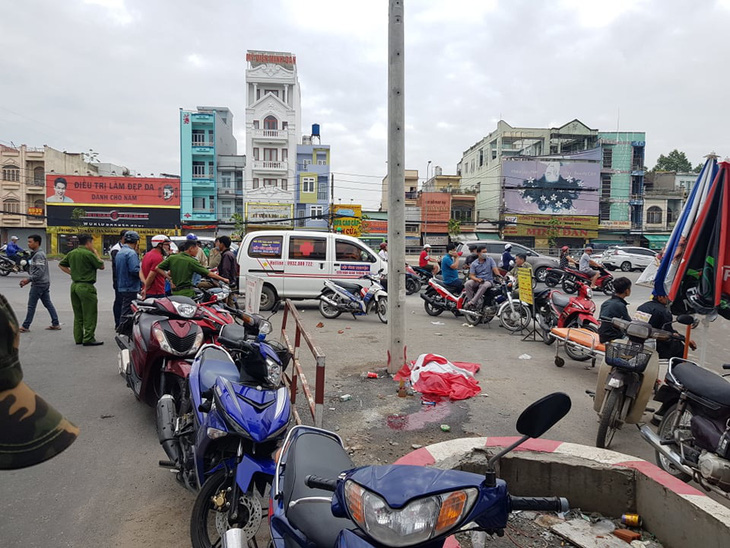 Công an truy bắt nghi phạm giết người ở cổng bến xe An Sương - Ảnh 3.