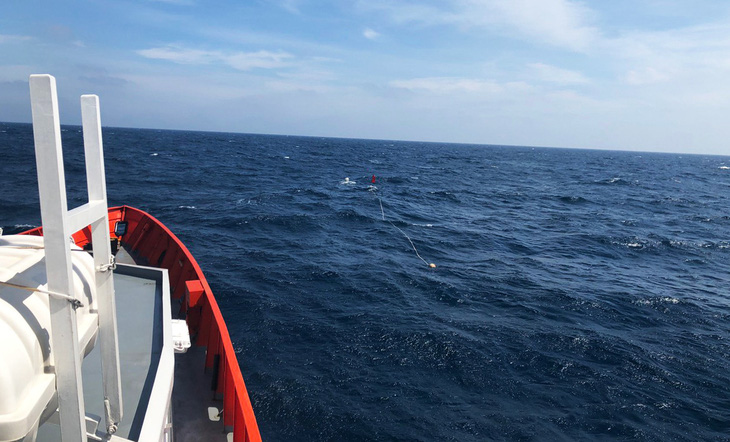 Tìm thấy 4 thi thể ngư dân vụ tàu hàng va chạm tàu cá trên vùng biển Hải Phòng - Ảnh 1.