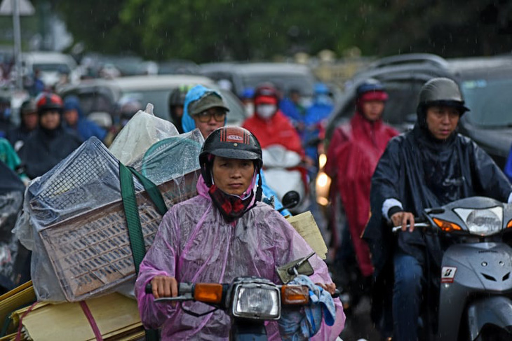 Thời tiết ngày 18-6: Bắc Bộ, Trung Bộ nắng nóng, Nam Bộ mưa dông - Ảnh 1.