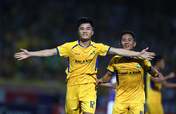 Đánh bại Hà Nội, Sông Lam Nghệ An vươn lên dẫn đầu bảng - Ảnh 3.