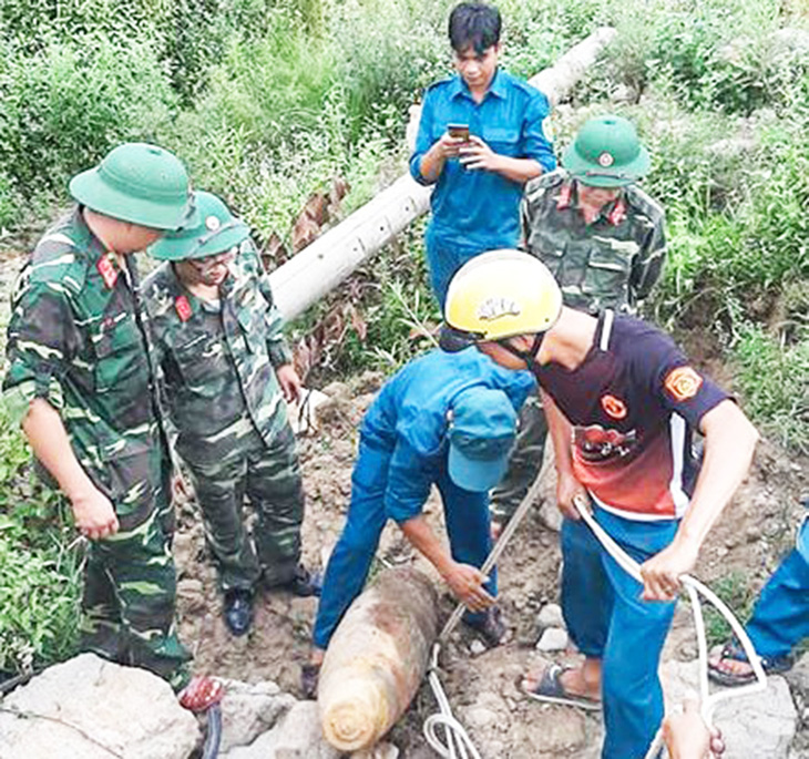 Xử lý quả bom nặng 230kg tại một trại giam ở Quảng Nam - Ảnh 1.