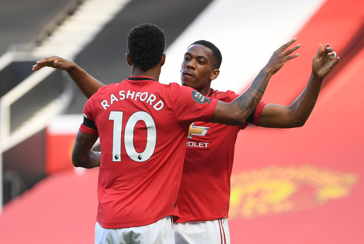 Martial lập hat-trick, Man Utd đại thắng Sheffield United - Ảnh 1.