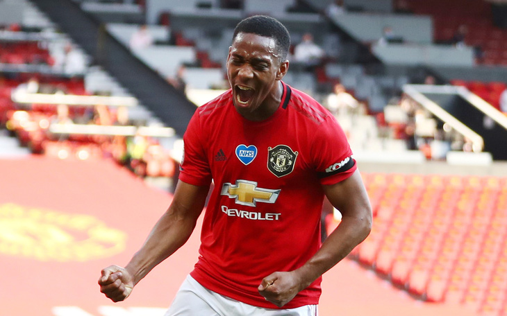 Martial lập hat-trick, Man Utd đại thắng Sheffield United