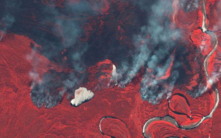 Cháy rừng bất thường ở Bắc Cực, lo khí nhà kính tăng vọt
